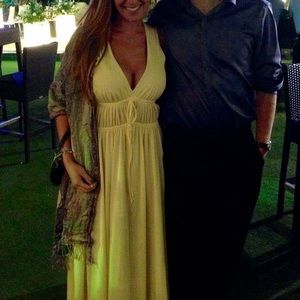 Pale yellow dress - perfect for a summer weeding!